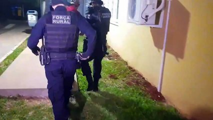 Homem é preso após dar facada na irmã durante briga