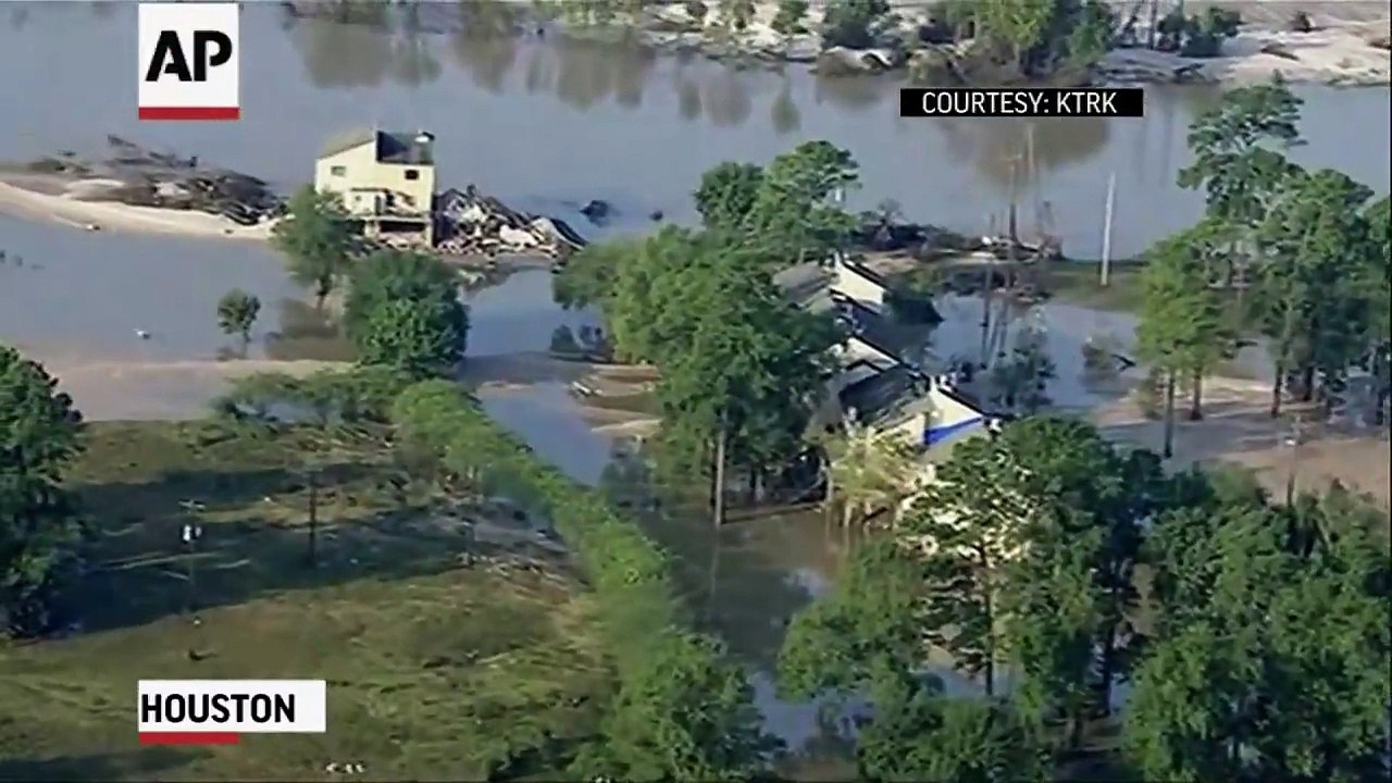 Northeast Houston Remains Underwater - Vídeo Dailymotion