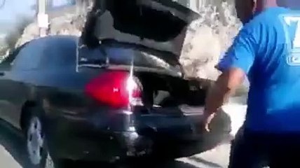 Скачать видео: jamás volverás a comprar tanques de GAS en la calle