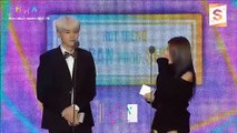 BTS's SUGA & SURAN win hot trend award at MMA 2017 (MelOn Music Awards)