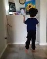 Niño de 4 años le canta Recuérdame de Coco a su hermana fallecida
