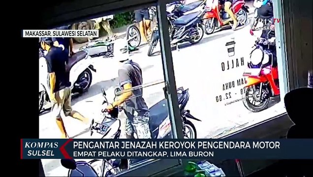 Pengantar Jenazah Keroyok Pengendara Motor