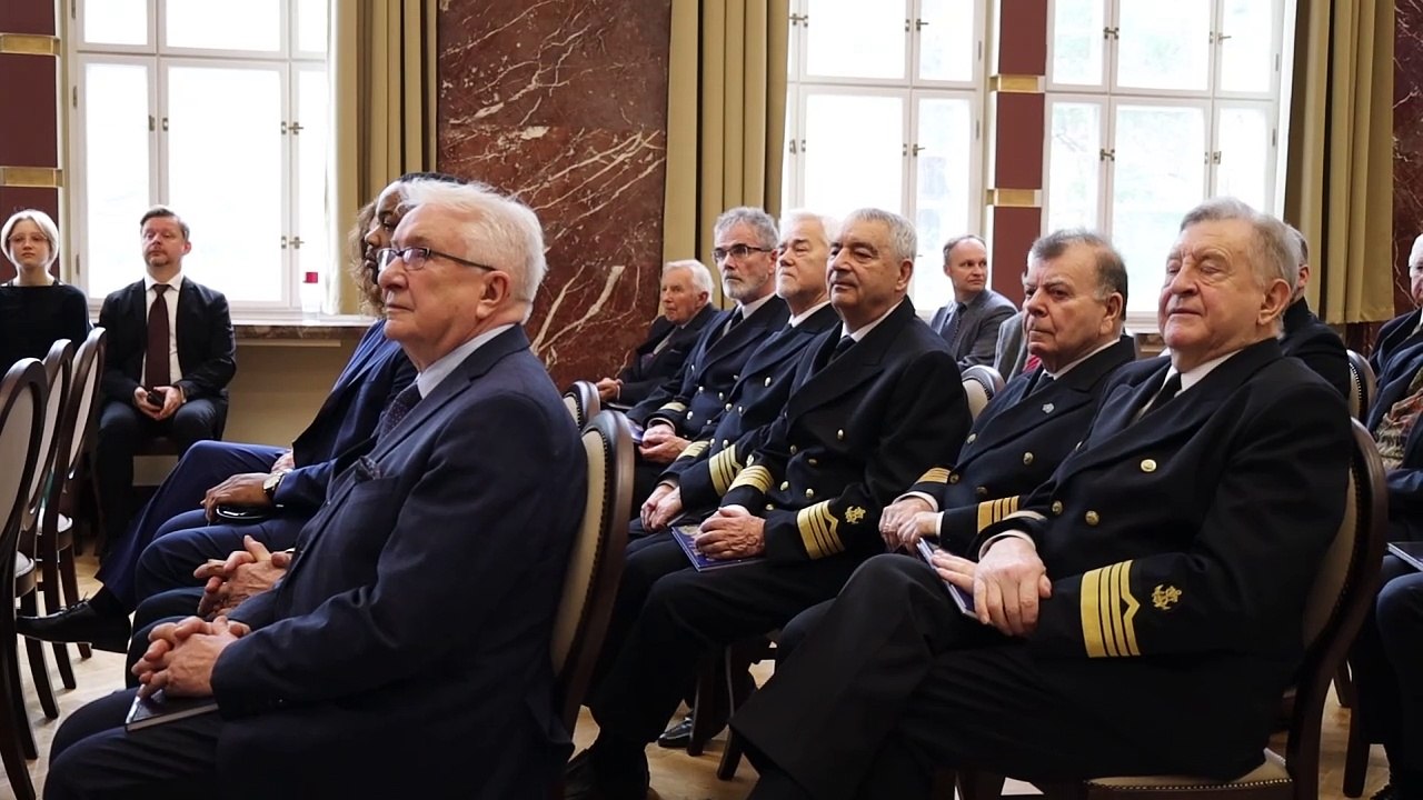 Profesor Bradford Parkinson uhonorowany tytułem doktora honoris causa Uniwersytetu Morskiego w Gdyni