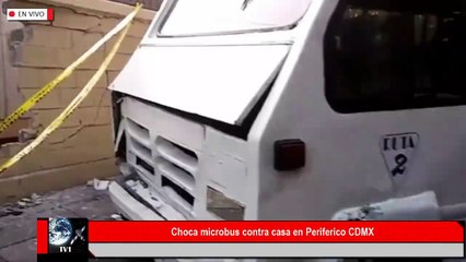 Download Video: Microbús choca contra casa en Periférico de la CDMX