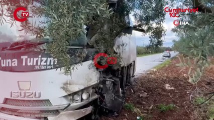 TIR ile servis minibüsü çarpıştı: 5 yaralı