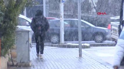 Ankara'da sabah saatlerinde kar etkili oldu