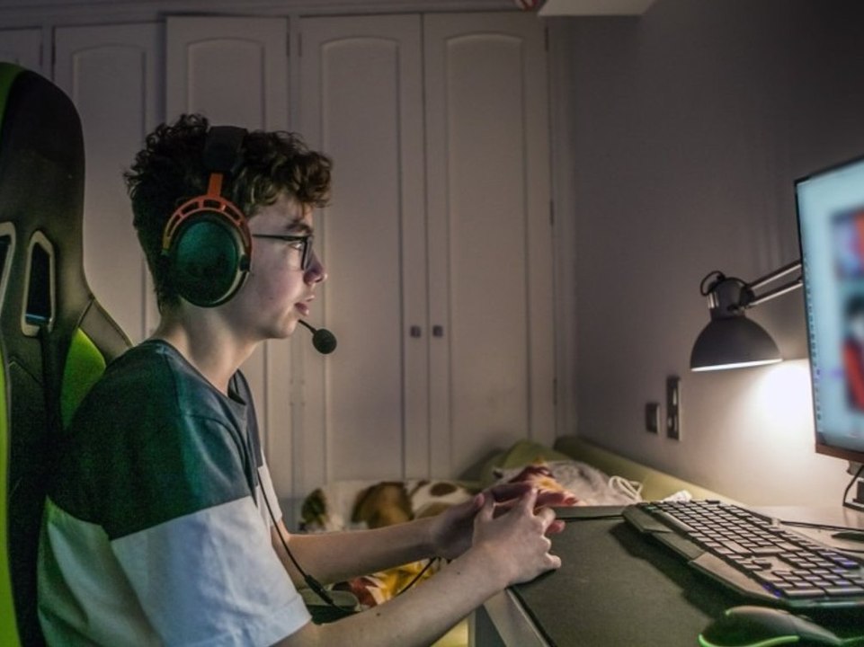 Wegen 'Fortnite': Jugendlicher löst unnötigen Polizeieinsatz aus