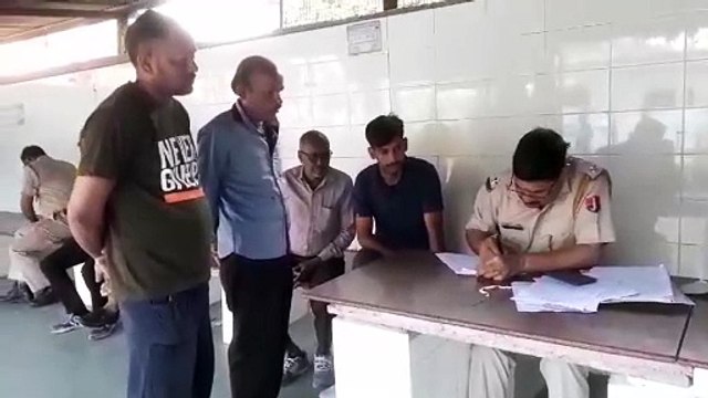 घर में आई नन्हीं परी, उधर नाना ने छोड़ दी दुनिया...