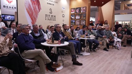 La chuleta de bellota de larga maduración, producto gourmet en la Feria Alimentaria