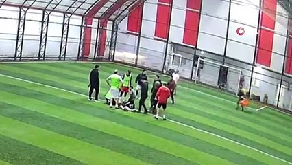 Halı sahada ölüm! Bir anda yere yığılıp kaldı
