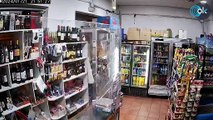 Las cámaras de seguridad graban el robo con violencia a dos tiendas de chinos en Zaragoza