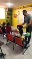 Maestro mexicano ayuda con útiles a niños de bajos recursos
