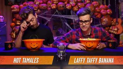 Tải video: Probando los peores dulces de #Halloween