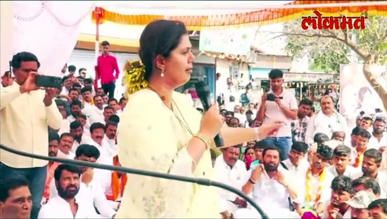 प्रितम मुंडेंना उमेदवारी नाही, पंकजा मुंडे बोलताना रडू लागल्या