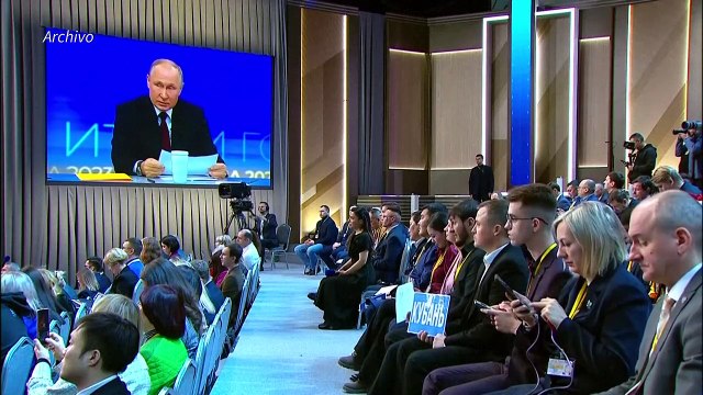 Rusia bombardea Ucrania con decenas de misiles y drones y admite estar en estado de guerra