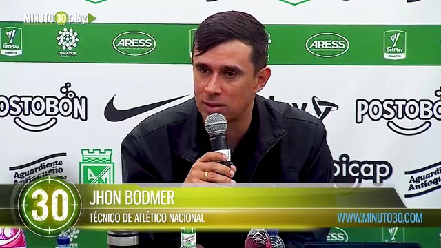 felicitaciones a los formadores Jhon Bodmer luego del buen juego de los juveniles de Atlético Nacional