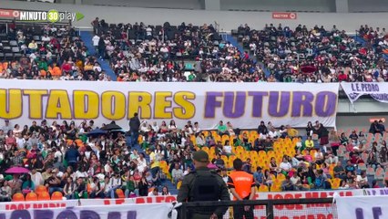 La Alcaldía de Medellín entregó más de 20.000 Computadores Futuro a estudiantes de séptimo y octavo