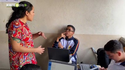 Medellín renovó su apuesta por la permanencia de los estudiantes de educación básica y universitaria con los Computadores Futuro