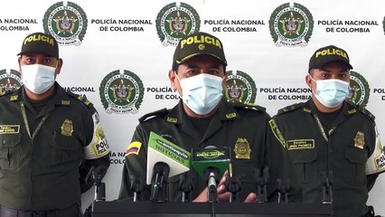 070221 CR Camilo Torres- Incautacion mercancia de contrabando