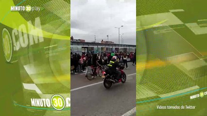 Estaciones de TransMilenio destrozadas tras plantón de mujeres