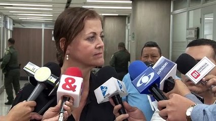 20-09-18 Autoridades investigan origen de derrame de aceite que provoco multiples accidentes en Rionegro