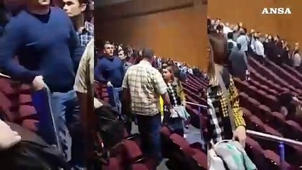 Mosca, gli spari e il terrore nella sala da concerto