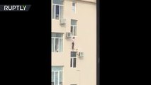 Chechen heroes risk their lives to save 6yo boy from fifth floor