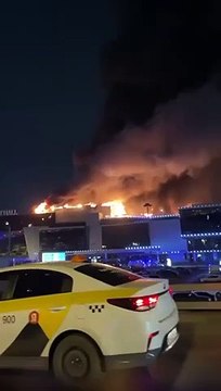 #Russie : au moins 40 morts selon un bilan très provisoire et plus de 100 blessés lors d’une fusillade dans une salle de concert à #Moscou. Des #individus en tenue de #camouflage ont fait irruption sur le parterre du Crocus City Hall pendant un #concert