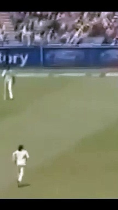 Shoaib Akhtar (angry) on Kamran Akmal - Cricket is my life - #funny #shoaibakhtar #akmal