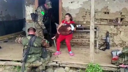REEL Niño de 3 años herido en combate entre el Ejercito y Clan del Golfo