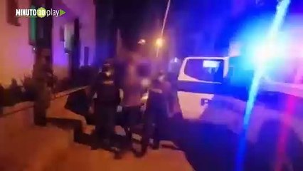 Qué rabia Una bestia mató a una mujer, porque ella estaba departiendo con sus amigos