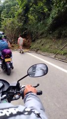 ¡Tenga paciencia! Paso restringido Autopista Medellín – Bogotá por derrumbe
