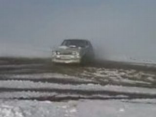 nico en mode rally sous la neige