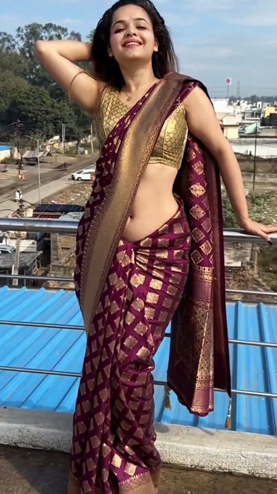 @sareegramm   FollowModel I'd  -- @vibhu.nehaSareeDancingSareeReelsIndianTraditionalCultureFashionEleganceDrapingSareeMagicGra...vesEthnicCharmExpressiveArtistryIntricateDetailsDanceFormInnovativeChoreographyVibrantColoursFluidMotionCaptivatingPerform