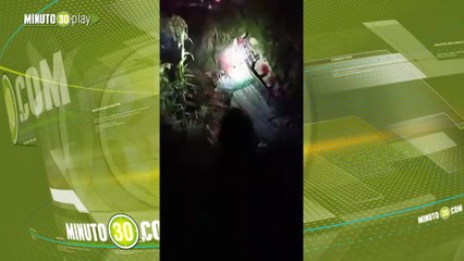 Un muerto y 12 heridos. chiva que cayó a un abismo en Urrao, Antioquia