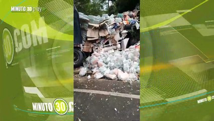 Murió el conductor de un camión tras un accidente en la vía a Puerto Berrío