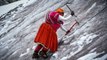 'Cholitas' hope to become the first Bolivian women to climb Mount Everest