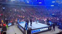 WWE Legendada Português - Roman e Cody ficam frente a frente no Smackdown
