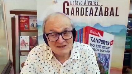 El maestro Gustavo Álvarez Gardeazabal estuvo en l