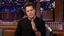 The Tonight Show: Dane Cook y Jimmy comparan momentos vergonzosos