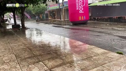 Un hueco en un calle de Yopal por poco causa una tragedia en la Vuelta a Colombia