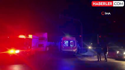 Buzlanan yolda can pazarı! 3 otobüs, 5 çekici, 6 otomobil birbirine girdi