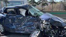 서울요금소 인근에서 차량 5대 추돌사고...1명 사망·1명 중상 / YTN