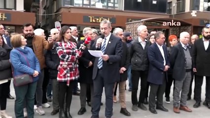 CHP, AKP yönetiminde satılan arazilen pankartını meydana astı