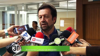 03-11-17  Santiago fue expulsado del partido no del Concejo