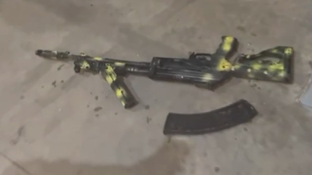 Rusya Moskova'daki saldırıda olay yerindeki silahların görüntülerini yayınladı