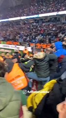 Yok artık! Sahaya çello atmışlar