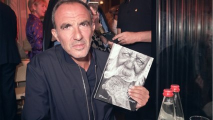 VOICI : Star Academy : cette apparition surprise de Nikos Aliagas pendant la tournée met en ébullition la Toile