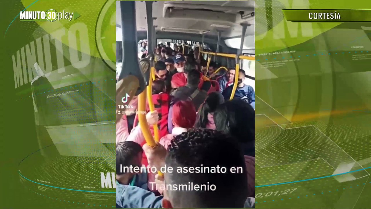 Asesino llamen a la policía pasajero con cuchillo en mano intentó agredir a hombre en bus de TransMilenio