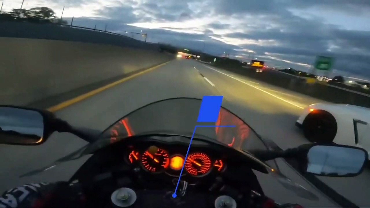 NISSAN GTR VS HAYABUZA